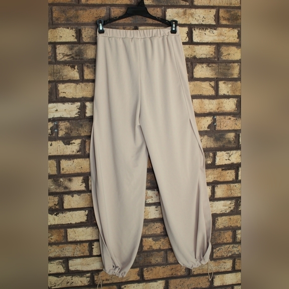 C- Zara cream athletic/lounge pants - Picture 1 of 4